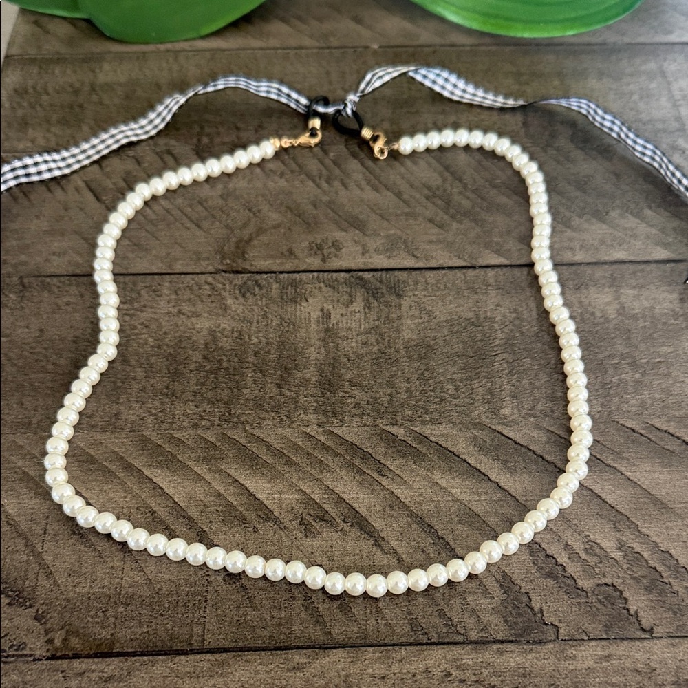 Repurposed Faux Pearl Necklace with Ribbon Accent - Picture 4 of 4